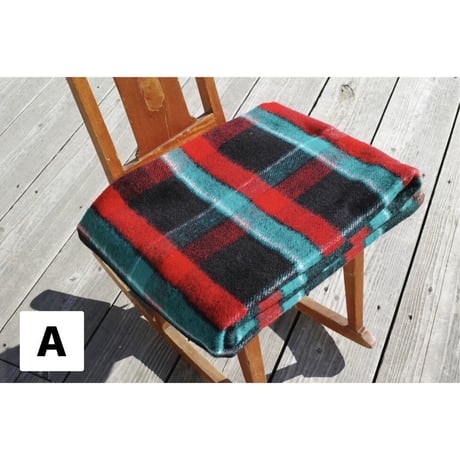 MILITARY,DEAD STOCK POLISH BLANKET