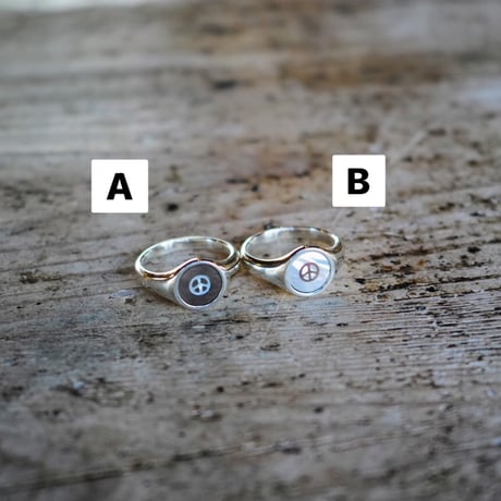 PORTER CLASSIC, PEACE SHELL SILVER INLAY RING