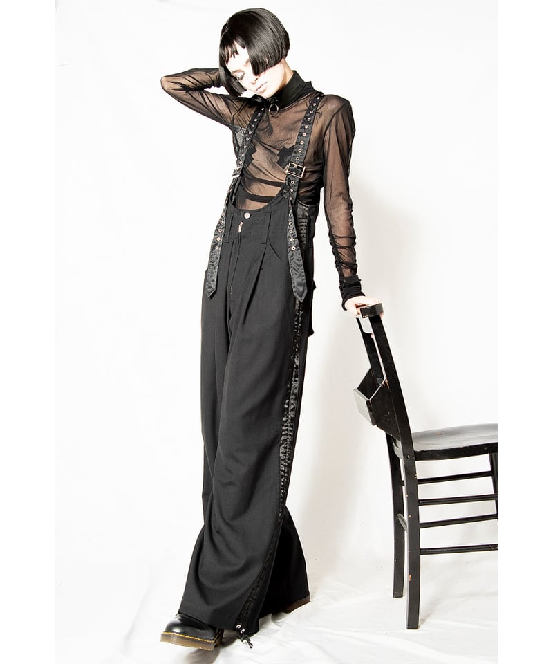 alice auaa フェザー×フリル付きホルターネックトップス alice auaa フェザー×フリル付きホルターネックトップス alice auaa