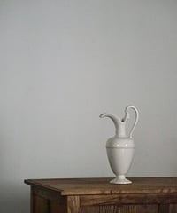 Création Pierre Paradis　白磁ピシェ