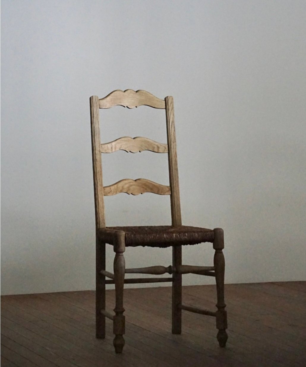 ラッシュ網みチェア Ⅰ | 鯨オーケストラ