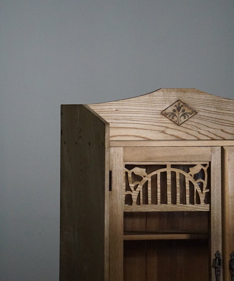 イタリア製 MARCONI ARTE 象嵌細工 ガラス 高級家具 飾り棚 イタリア製 MARCONI ARTE 象嵌細工 ガラス 高級家具 飾り棚