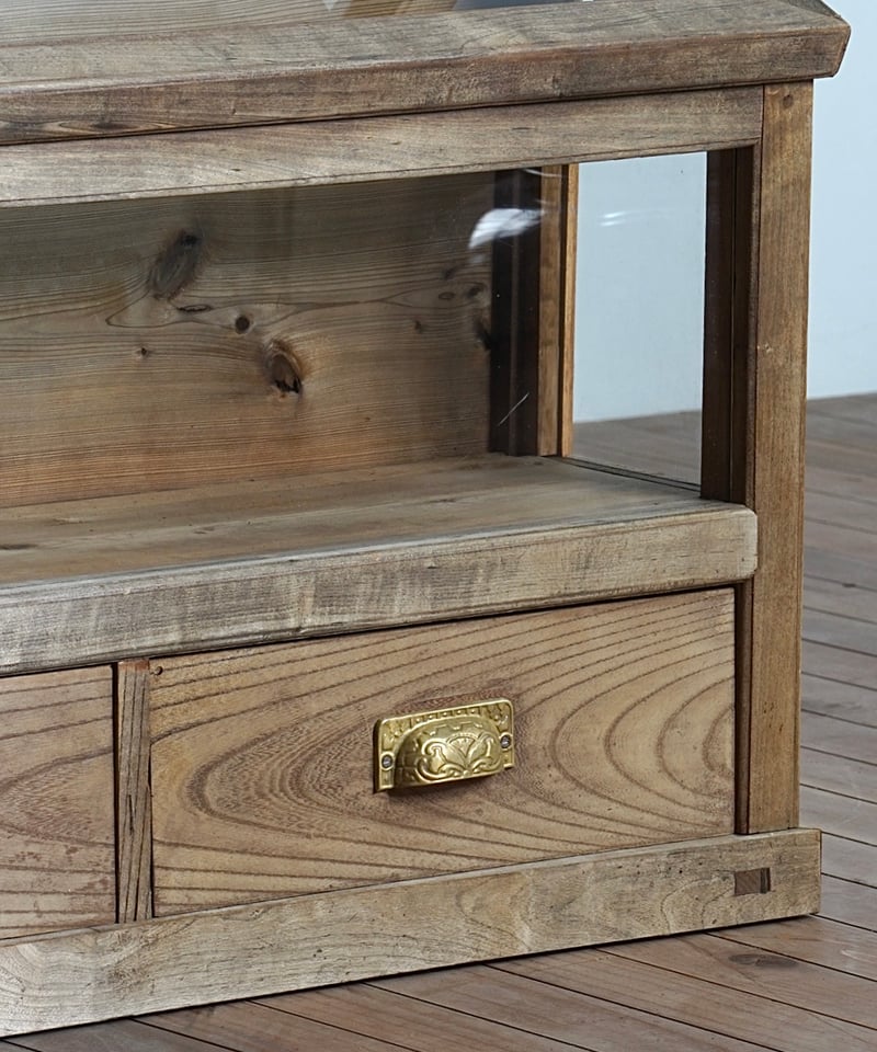 煙草屋 ガラスショーケース | 鯨オーケストラ