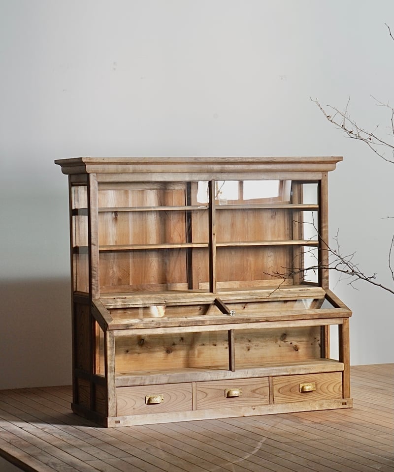 煙草屋 ガラスショーケース | 鯨オーケストラ