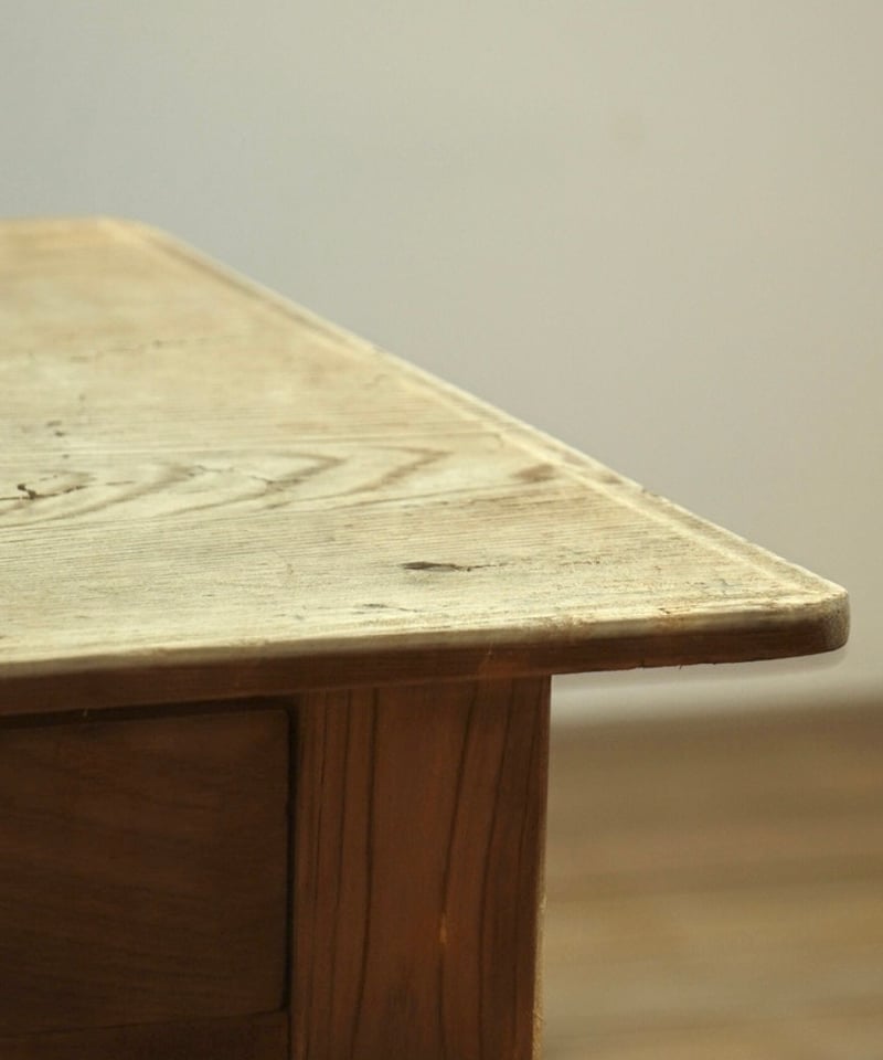 ろくろ脚のローテーブル | 鯨オーケストラ