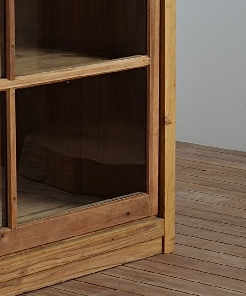 ガラス戸棚・2段 | 鯨オーケストラ