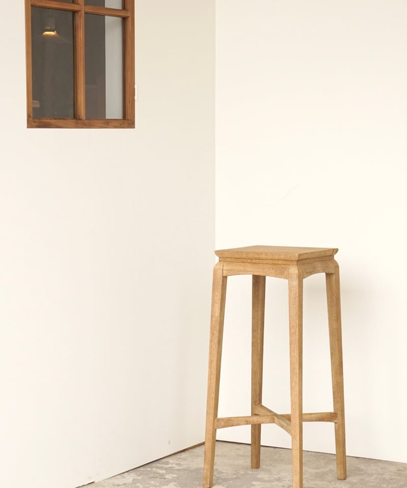 ナラ材の展示台・花台 | 鯨オーケストラ