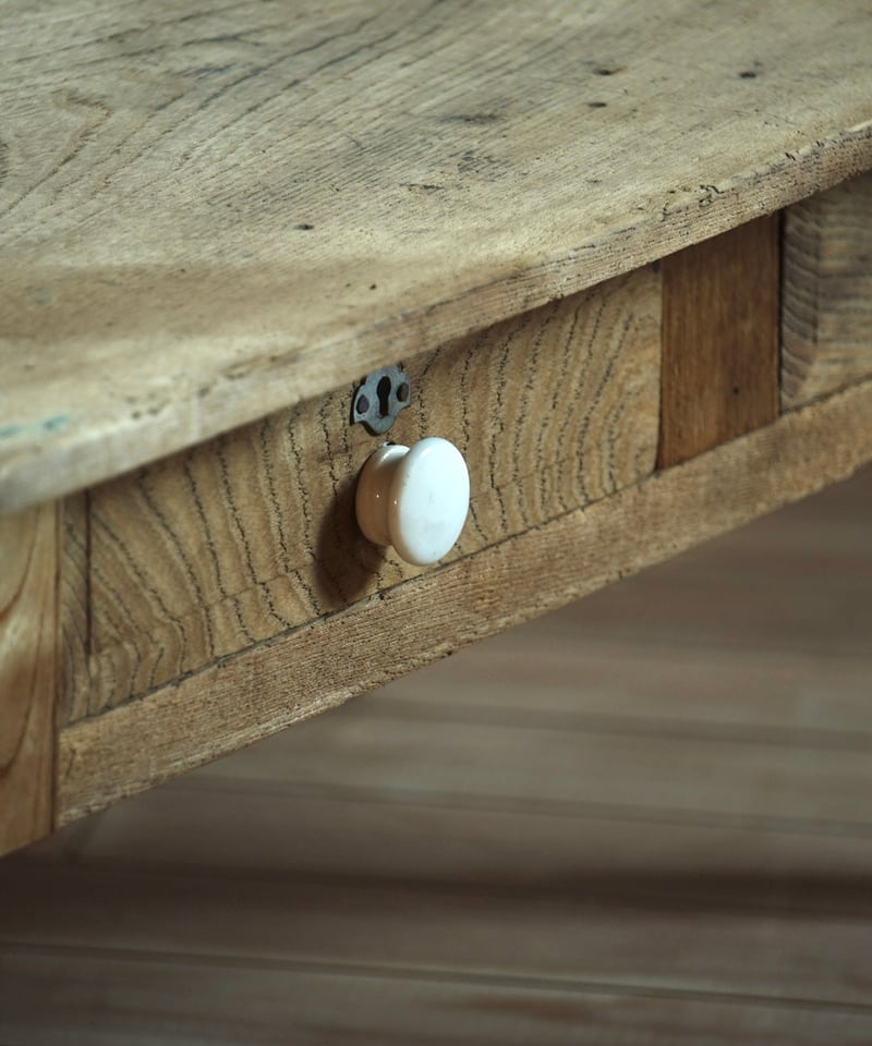 ろくろ脚のローテーブル | 鯨オーケストラ