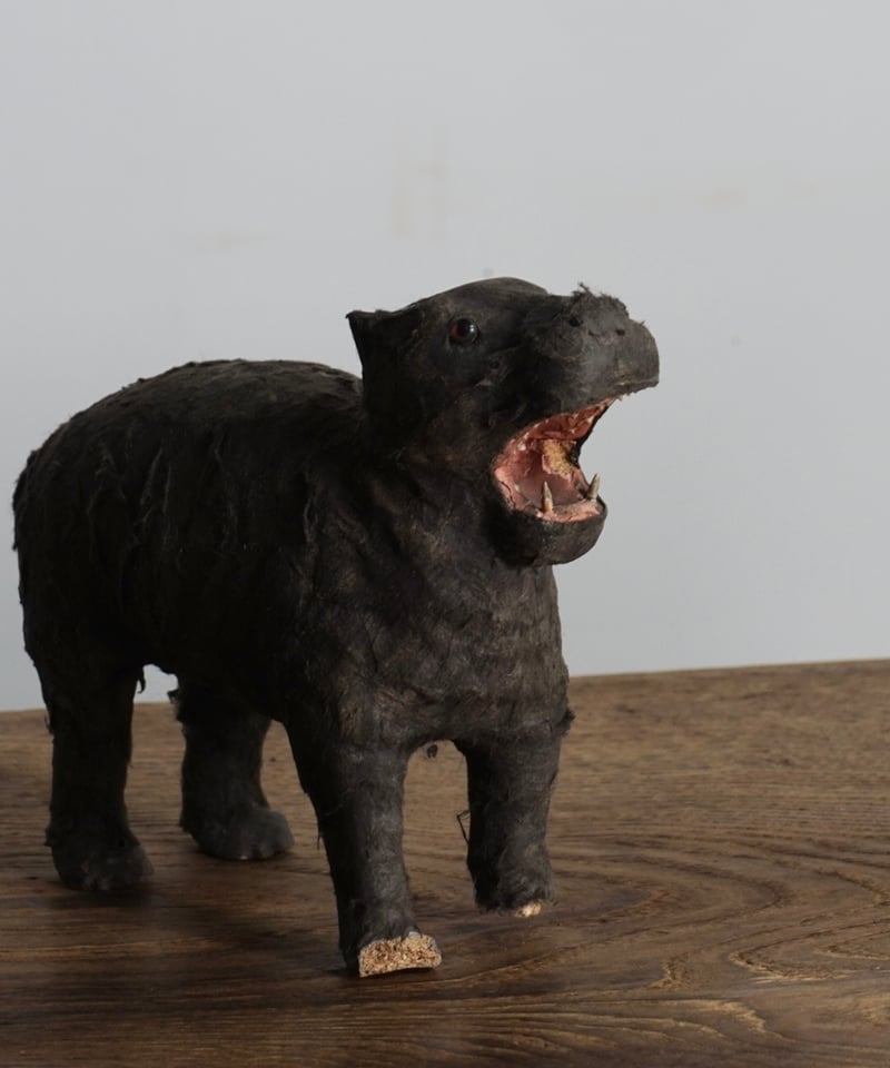 ぞうげ風 蟹と花の彫刻 極上 根付 提げ物 天然素材 アンティーク 置物