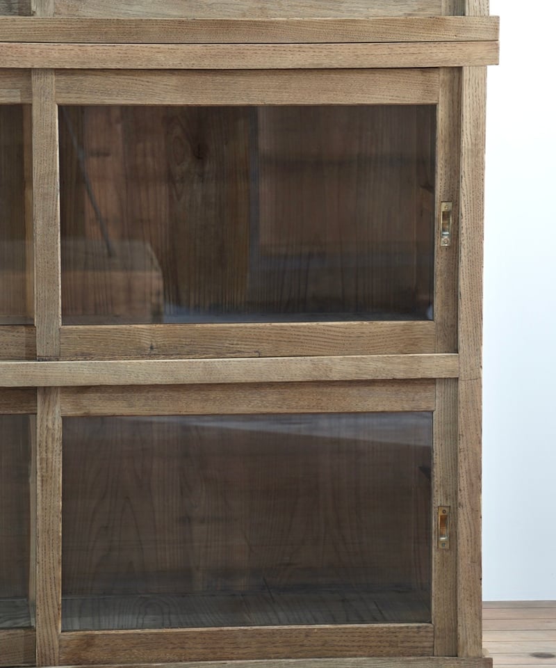 重ねのガラス棚 | 鯨オーケストラ