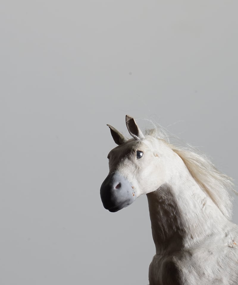 アンティーク 動物 オブジェ 白黒 馬 Amazon.co.jp: 馬のオブジェ