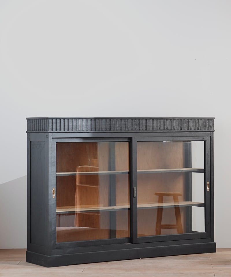 古い大きなガラス戸棚 159694782_o1.jpg?