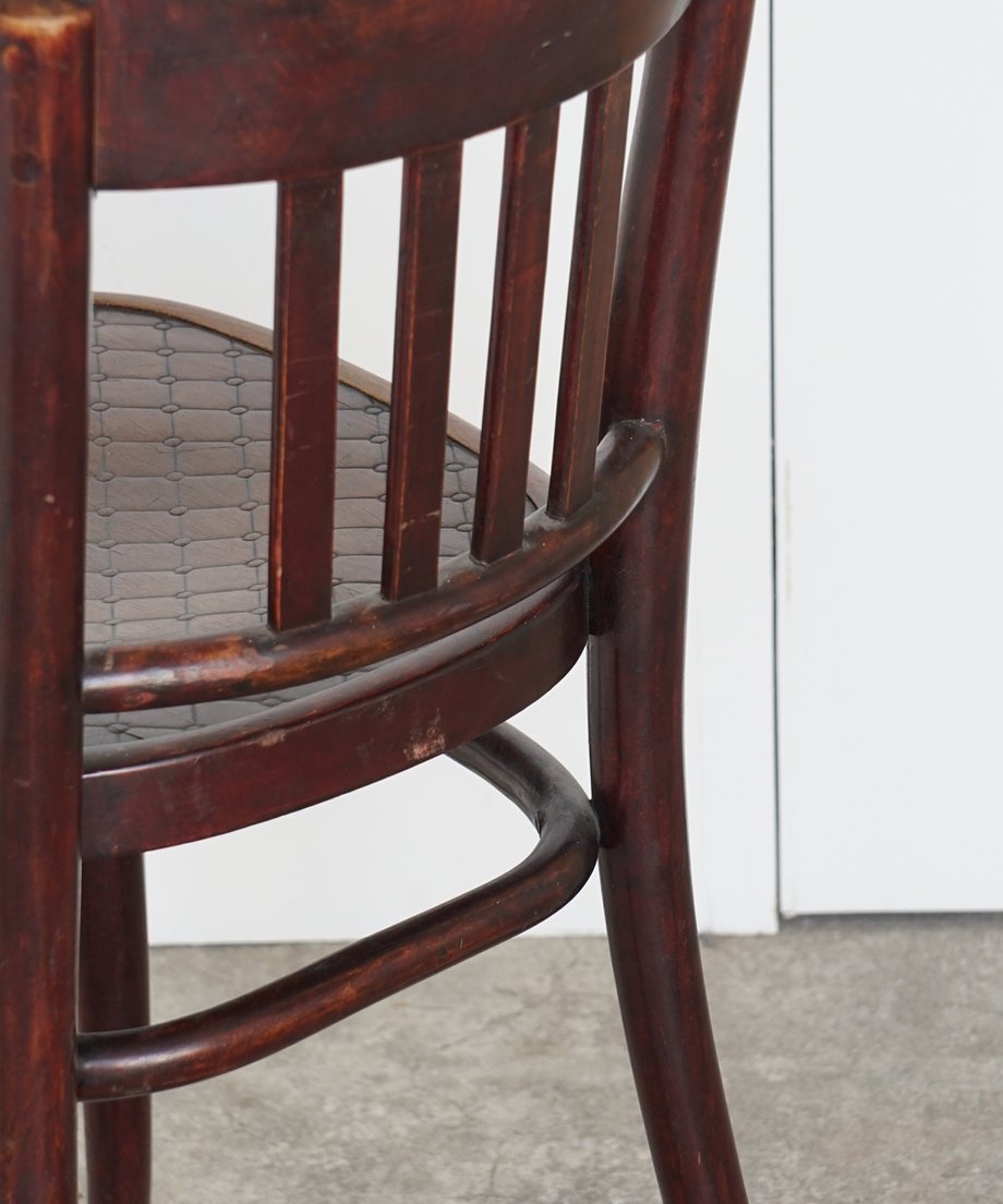 694b3fbecb9db81a7fb0c2f2