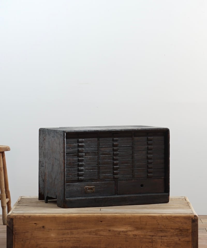 眼鏡屋の引き出し収納棚 | 鯨オーケストラ