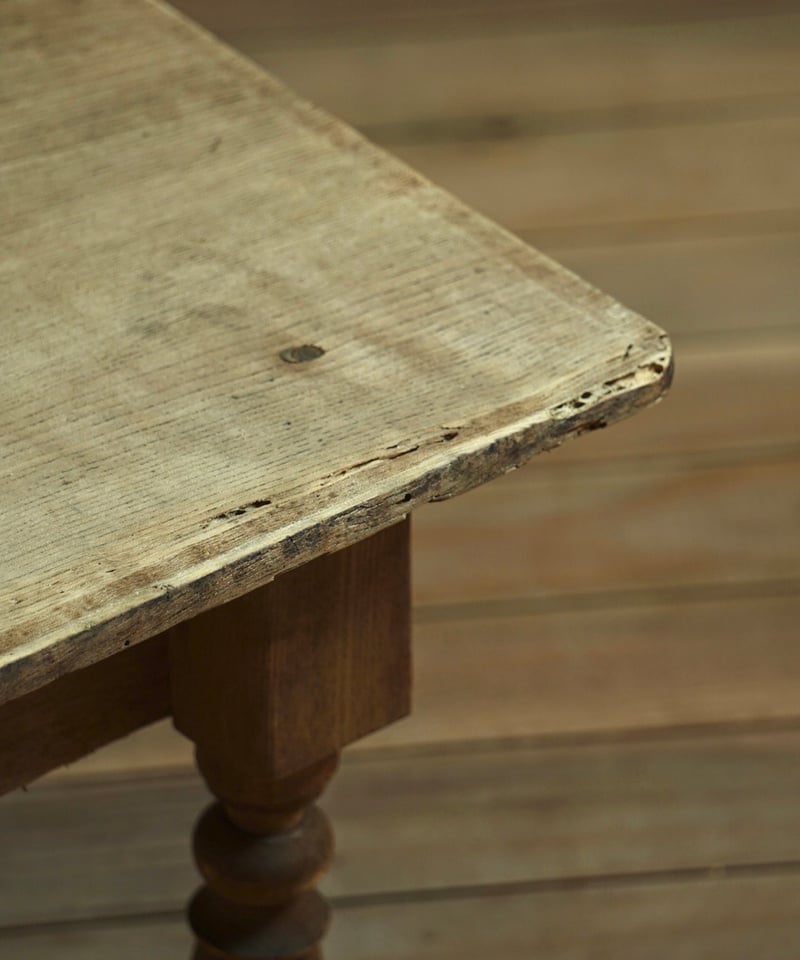 ろくろ脚のローテーブル | 鯨オーケストラ