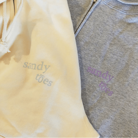 SHE LOVES SEA by with shore/sandy toesジップパーカー