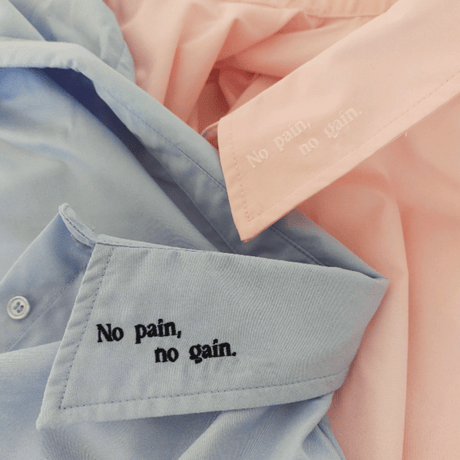 刺繍入りオーバーサイズシャツ