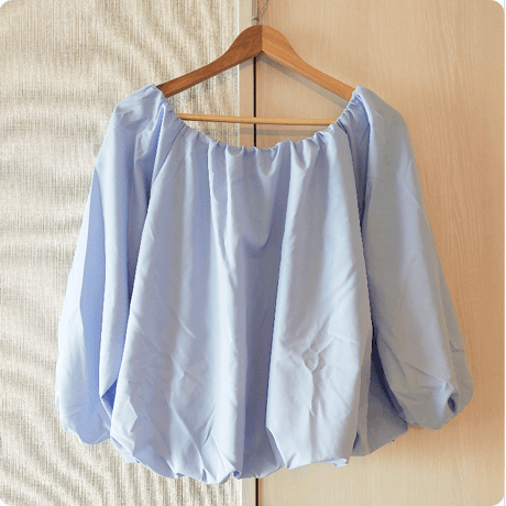 オフショルバルーントップス