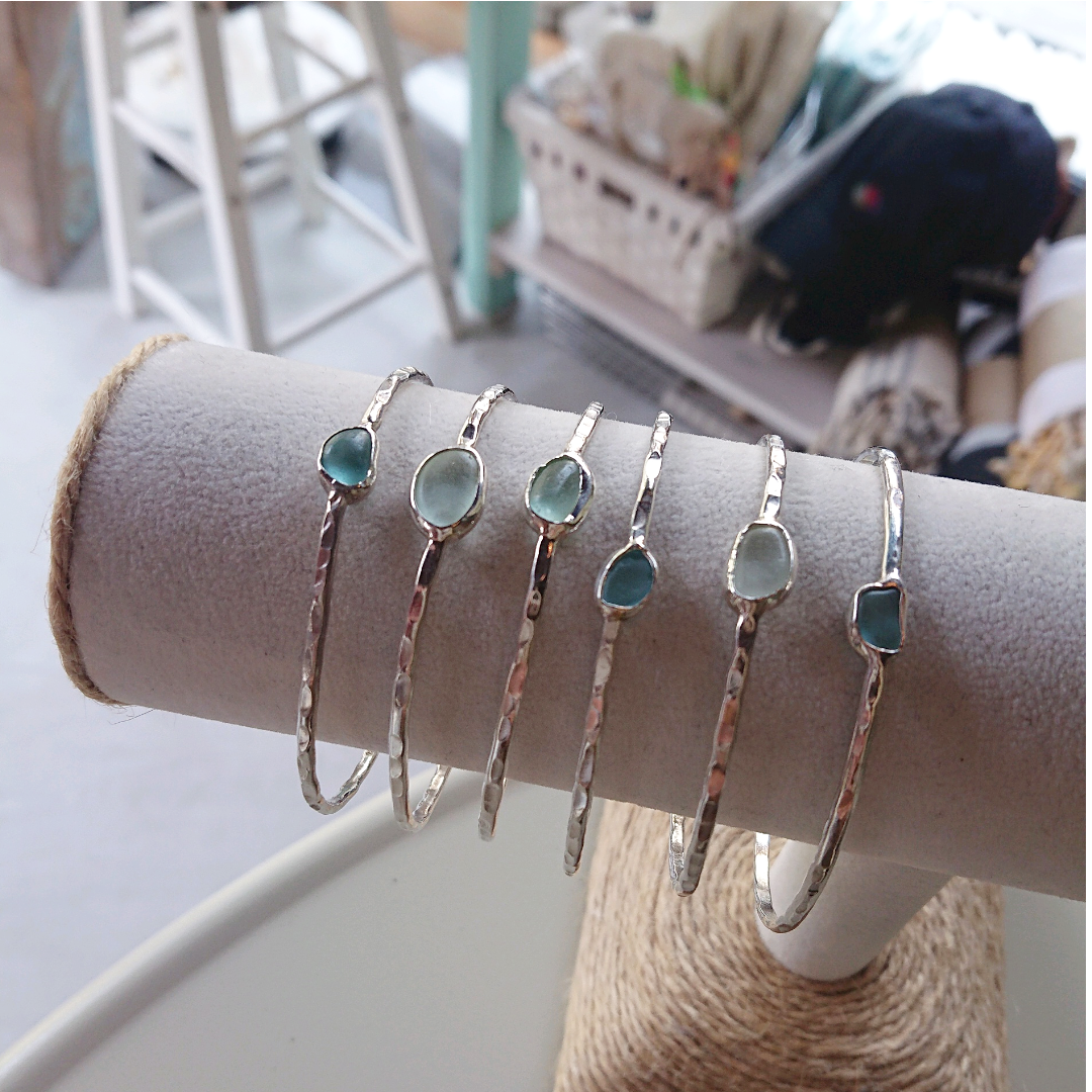 betty belts シーグラスバングル (Cayden Cuff) Sea Glass Ring (CAYDEN)