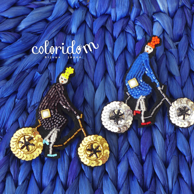 自転車ガール a bicycle rider | ビーズブローチ hand made bead...