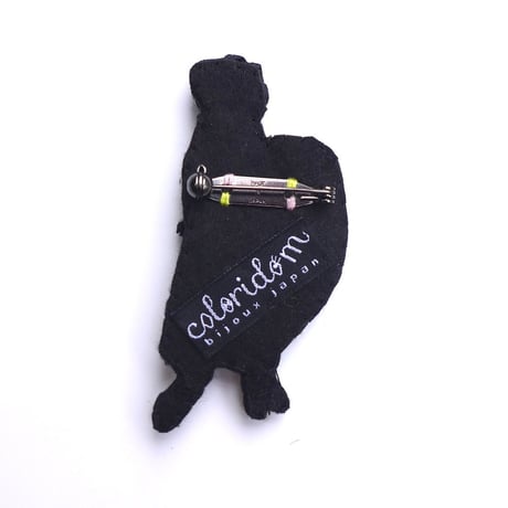 白いワンピースのパリジェンヌ white dress girl | ビーズブローチ Hand made beads brooch