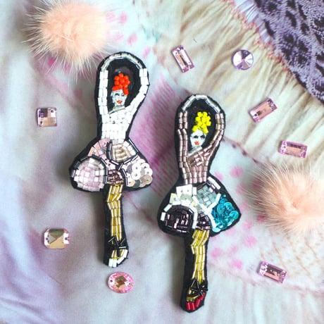 ピンキーバレリーナ a ballet dancer | ビーズブローチ hand made beads brooch