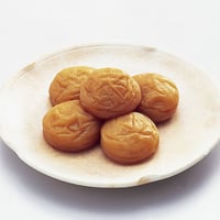 【６３】ご贈答用 はちみつ梅(リンゴ酢入) 500g