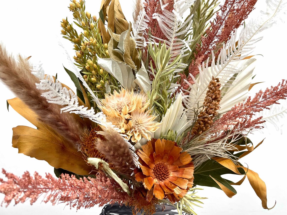 西麻布】Workshop：秋色のドライフラワースワッグ【 2021年9月23日 (木