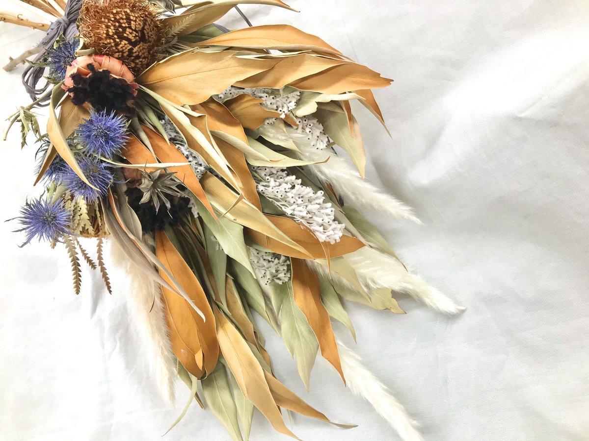 ネイティブフラワーのドライスワッグ Blue | Glanet collection