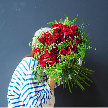 【プロポーズ用/3日前までオーダー必須】108本の赤薔薇の花束