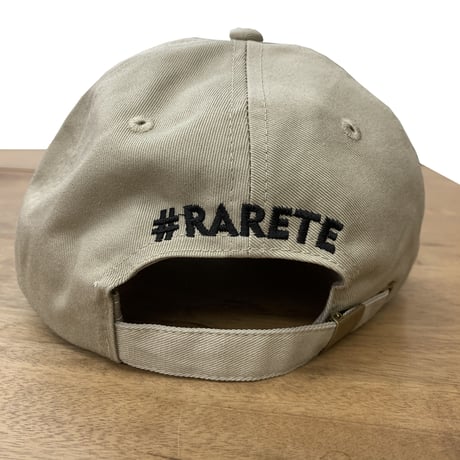 RARETE (ラルテ) あっかんべー刺繍  ベージュ キャップ