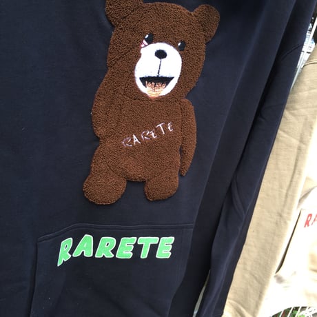 RARETE (ラルテ)  テディベア あっかんベー！【茶色】 モコモコ刺繍  パーカー ブラック