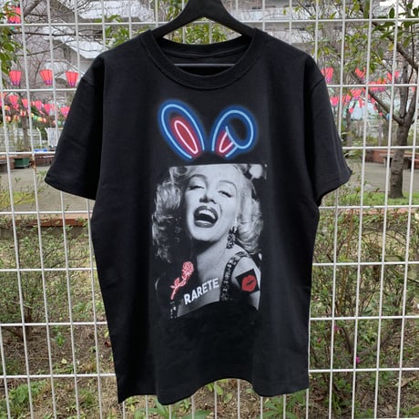 RARETE (ラルテ)   マリリンモンロー バニー ネオン   Tシャツ ブラック