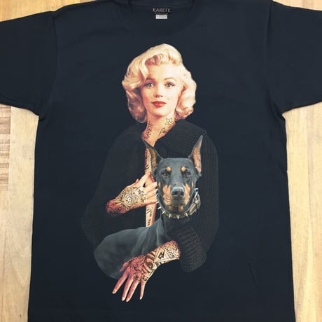 RARETE (ラルテ)  マリリンモンロー  ドーベルマン  タトゥー  Tシャツ  ブラック  星柄