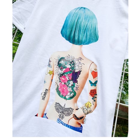 RARETE (ラルテ) 人形 後ろ姿 Tatoo  Tシャツ  ホワイト  星柄 star  バックプリント　ボックスロゴ