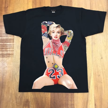 RARETE (ラルテ)   マリリンモンロー Bulls タトゥー Tシャツ  ブラック  星柄