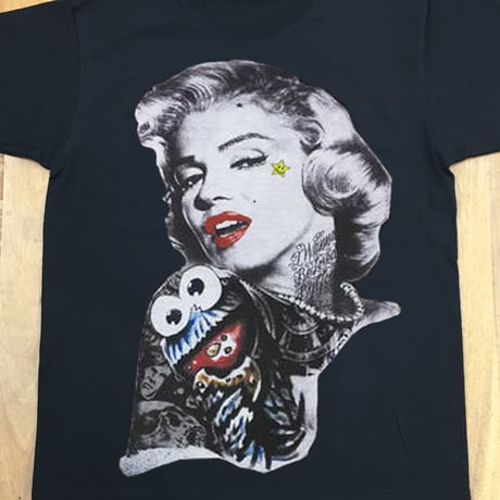 RARETE (ラルテ)   マリリン モンロー クッキーモンスター Tシャツ  ブラック  Tシャツ 星柄 star