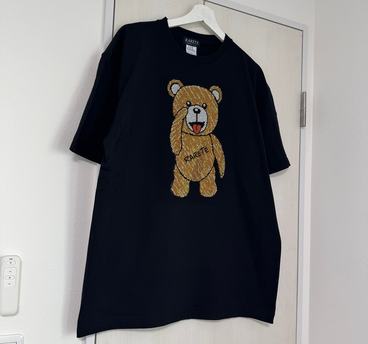 RARETE (ラルテ) テディベア あっかんベー ラインストーン Tシャツ