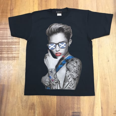 RARETE (ラルテ)   マイリー・サイラス  スコットランド  ブラック  Tシャツ 星柄 star