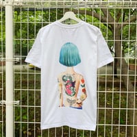 RARETE (ラルテ) 人形 後ろ姿 Tatoo  Tシャツ  ホワイト  星柄 star  バックプリント　ボックスロゴ