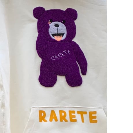 RARETE (ラルテ)  テディベア あっかんベー！【茶色】 モコモコ刺繍  パーカー ナチュラルホワイト   (裏起毛）