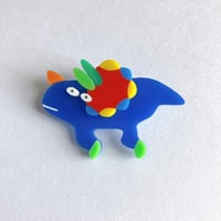 ちょっぴりゆるいアタマオハナトプスのブローチ