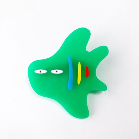 サメのブローチ