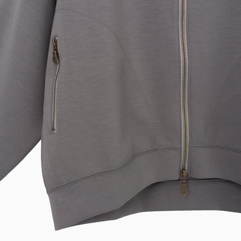 【PGG】 ポリエステルダンボールフルジップモックネックブルゾンタグ付き PGG】 ポリエステルダンボールフルジップモックネックブルゾン