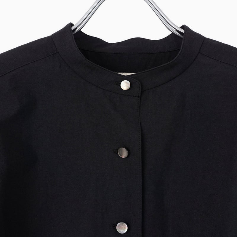 241034 ワッシャーショート丈スタンドカラーブラウス | Manna