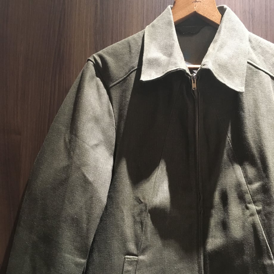 5c0b606227b44e64bb611b0f