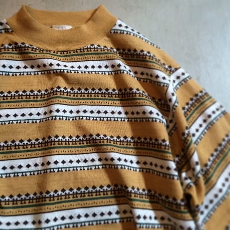 1970's TOWNCRAFT by JCPenney Jacquard Tee