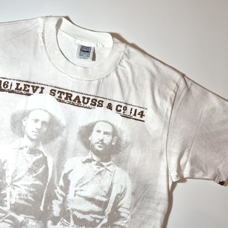 1990's Levi's Printed Tee Deadstock
