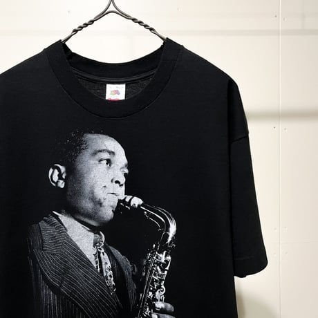 1990's FRUIT OF THE LOOM Printed Tee
