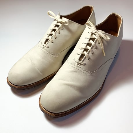 1950's Thom McAn White Bucks